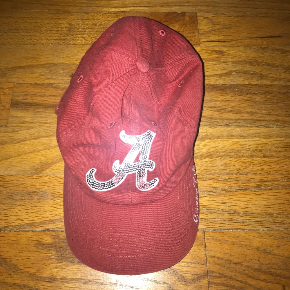 Sequenced red Alabama hat
